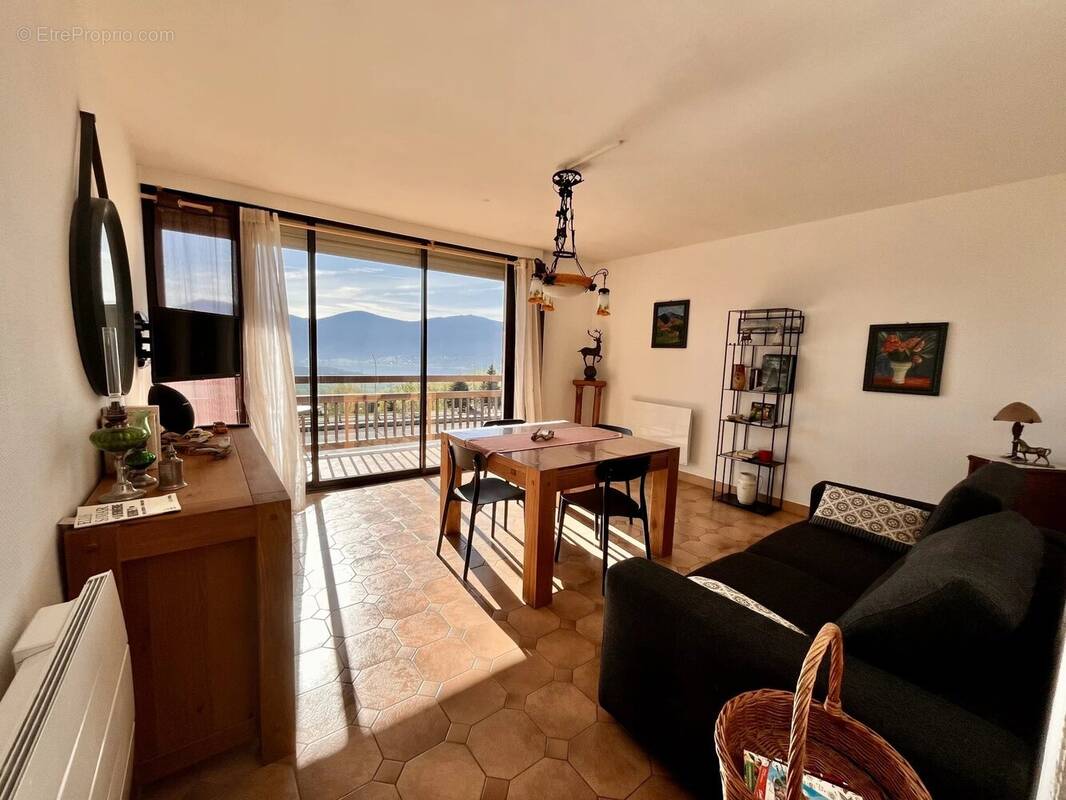 Appartement à LES ANGLES