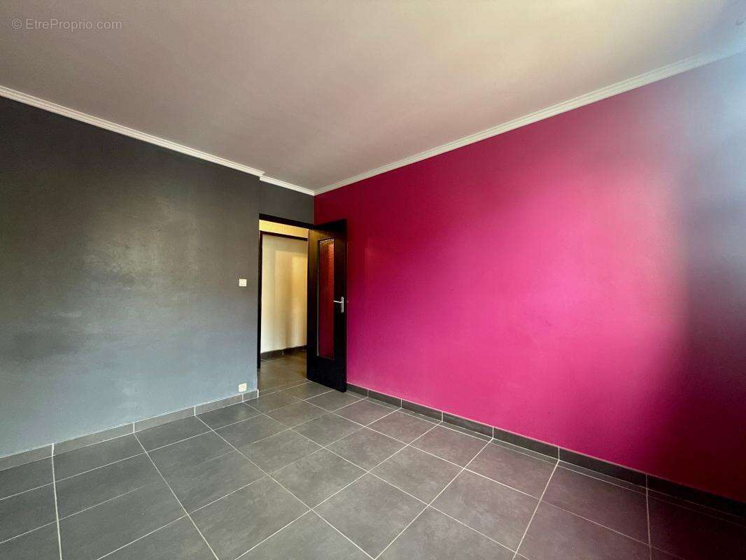 Appartement à CHENOVE
