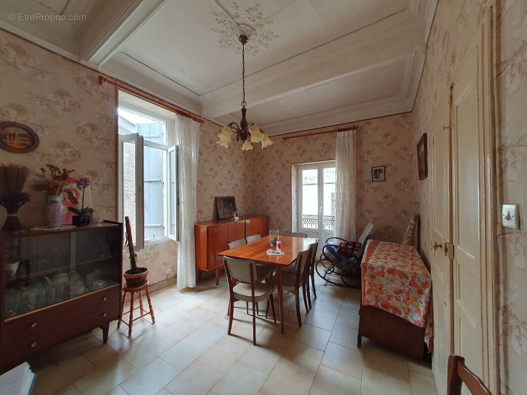 Maison à AUTIGNAC