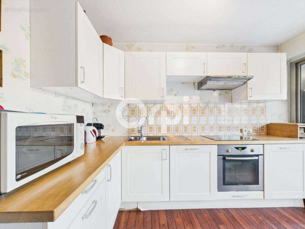 Appartement à MANDELIEU-LA-NAPOULE