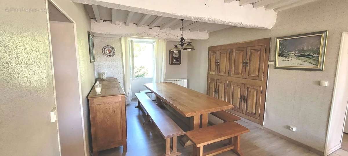 Maison à MONTAIGU-DE-QUERCY