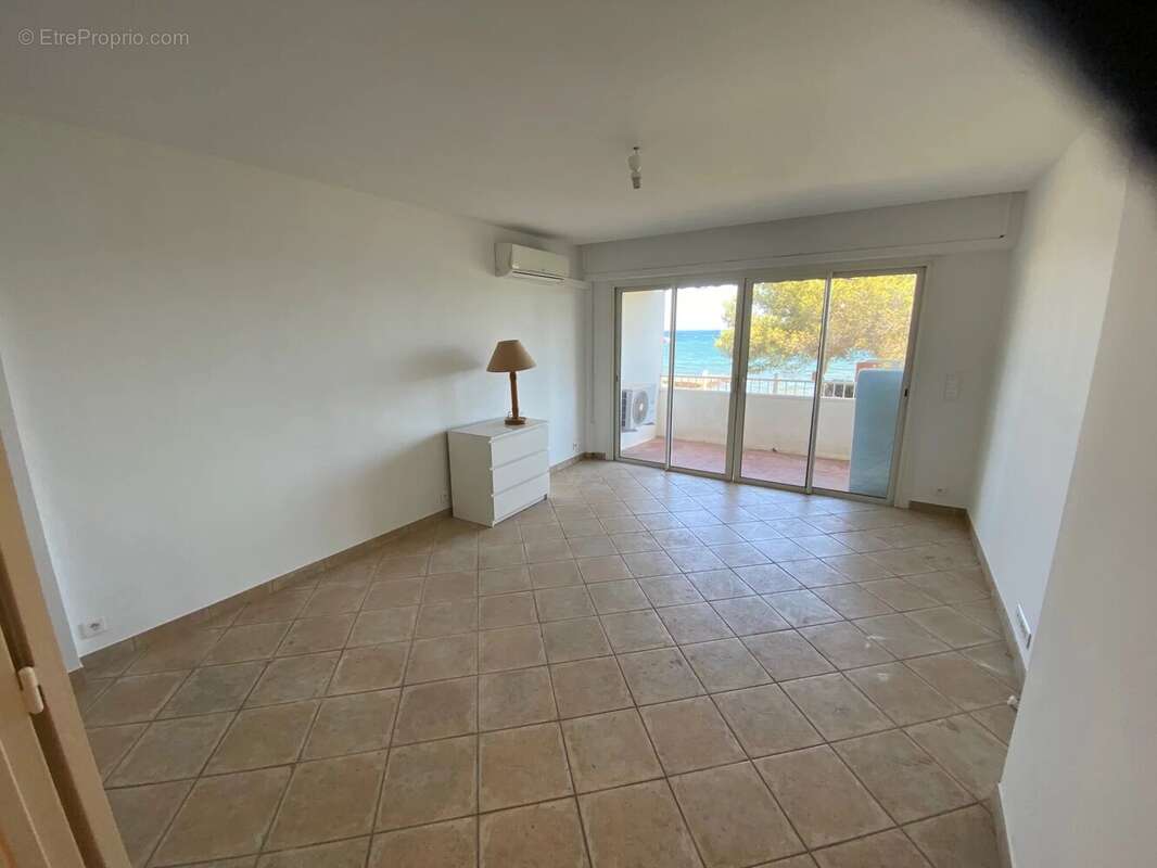 Appartement à HYERES