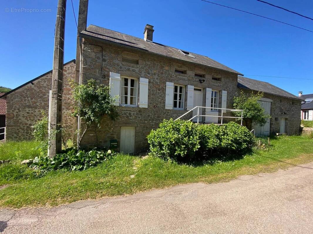 Maison à PLANCHEZ