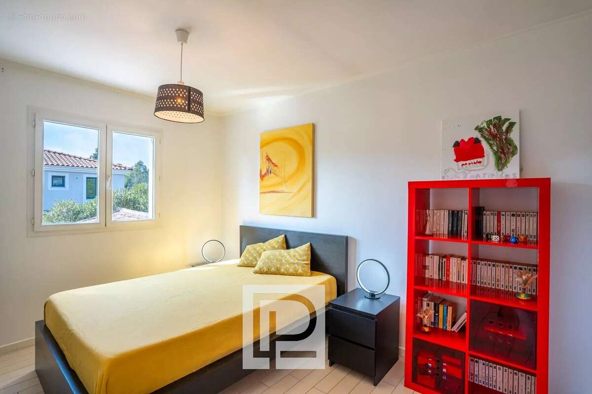 Maison à MOUGINS