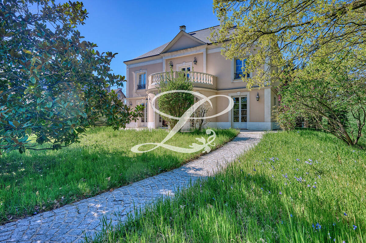 Maison à MAISONS-LAFFITTE