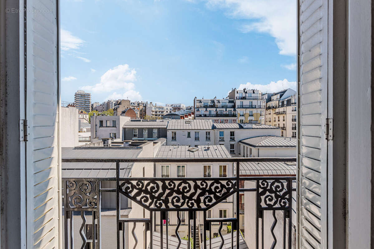 Appartement à PARIS-20E