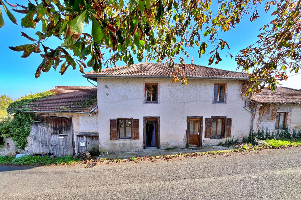 Maison à SAINT-GERMAIN-LAVAL