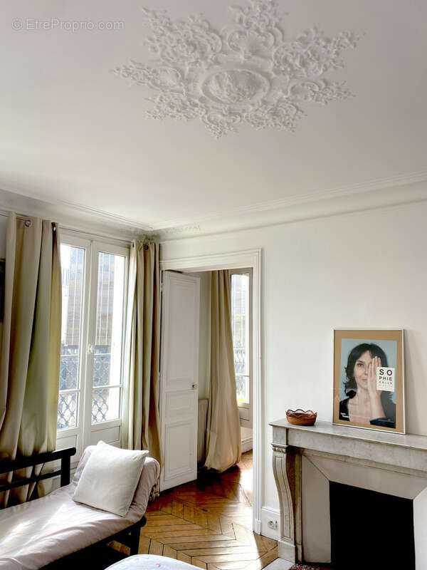Appartement à PARIS-6E