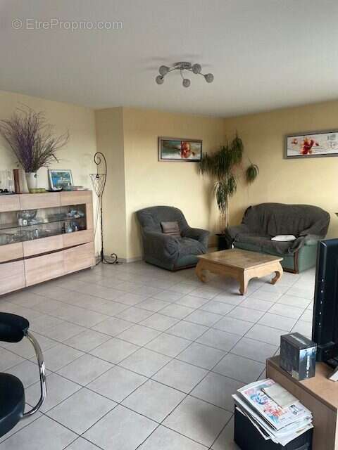 Appartement à DECINES-CHARPIEU