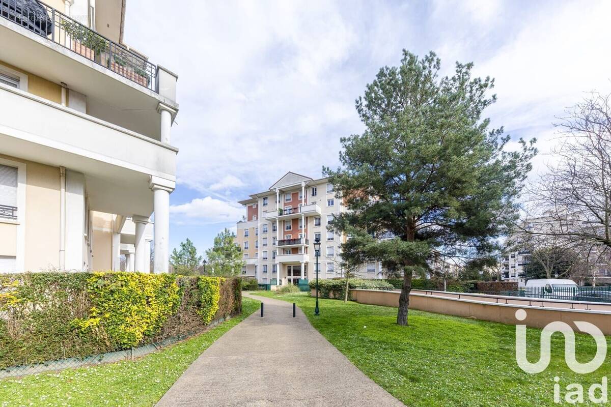 Photo 1 - Appartement à VILLENEUVE-LA-GARENNE