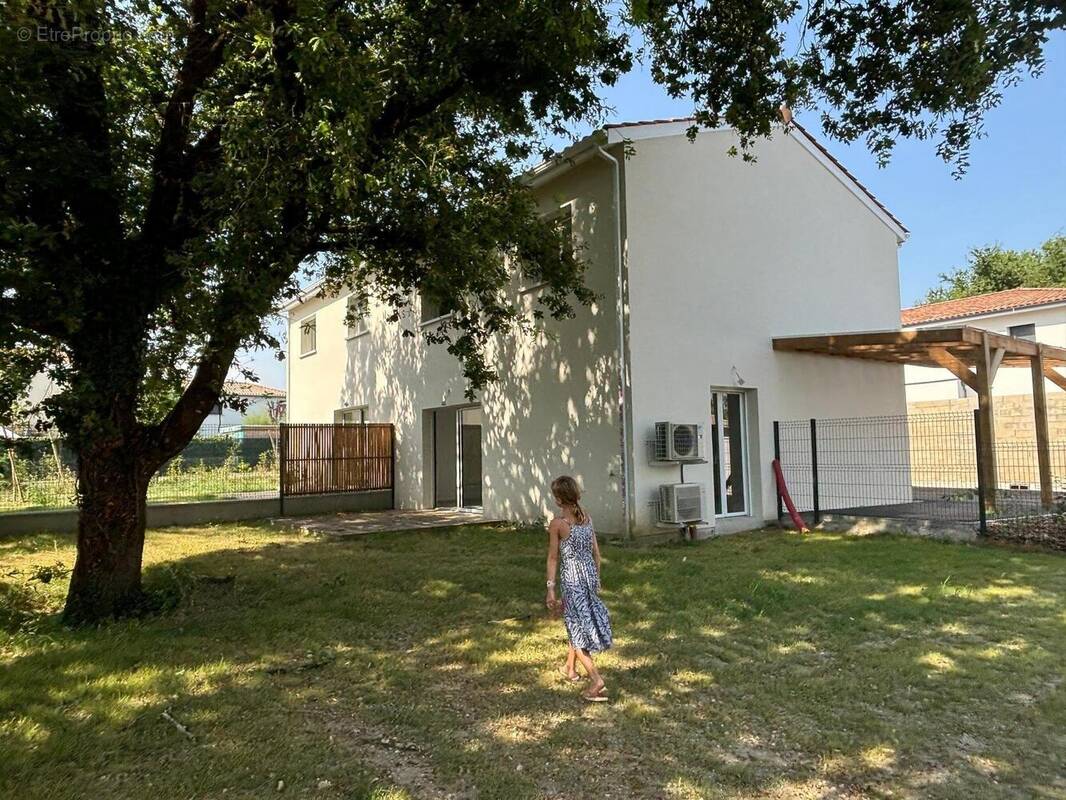 Photo 1 - Maison à EYSINES