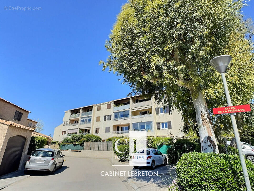Appartement à SAINT-CYR-SUR-MER