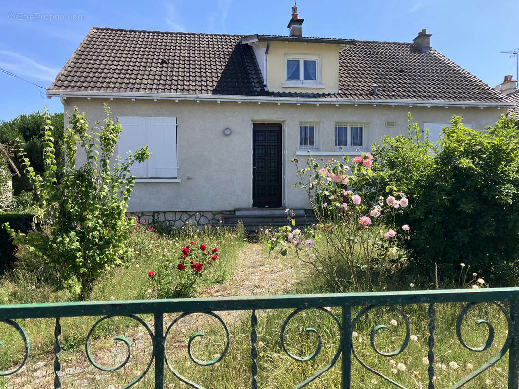 Maison à CHATELLERAULT