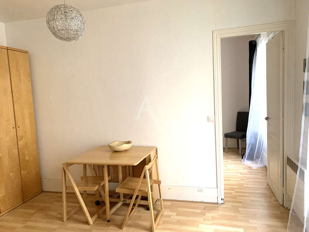 Appartement à PARIS-11E