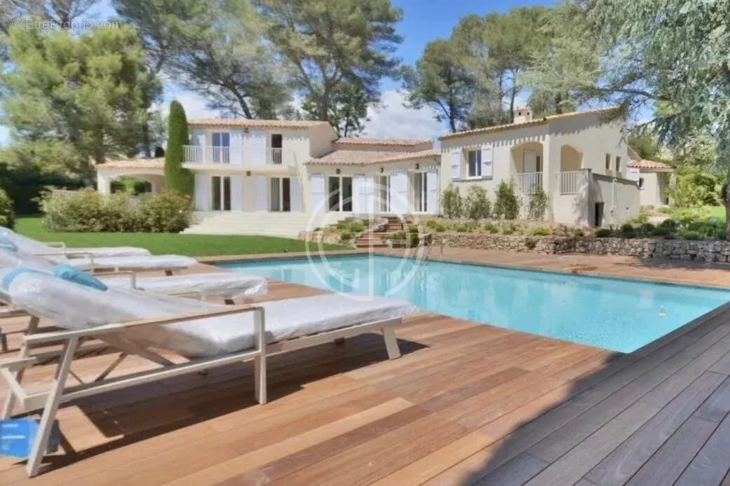 Maison à BIOT