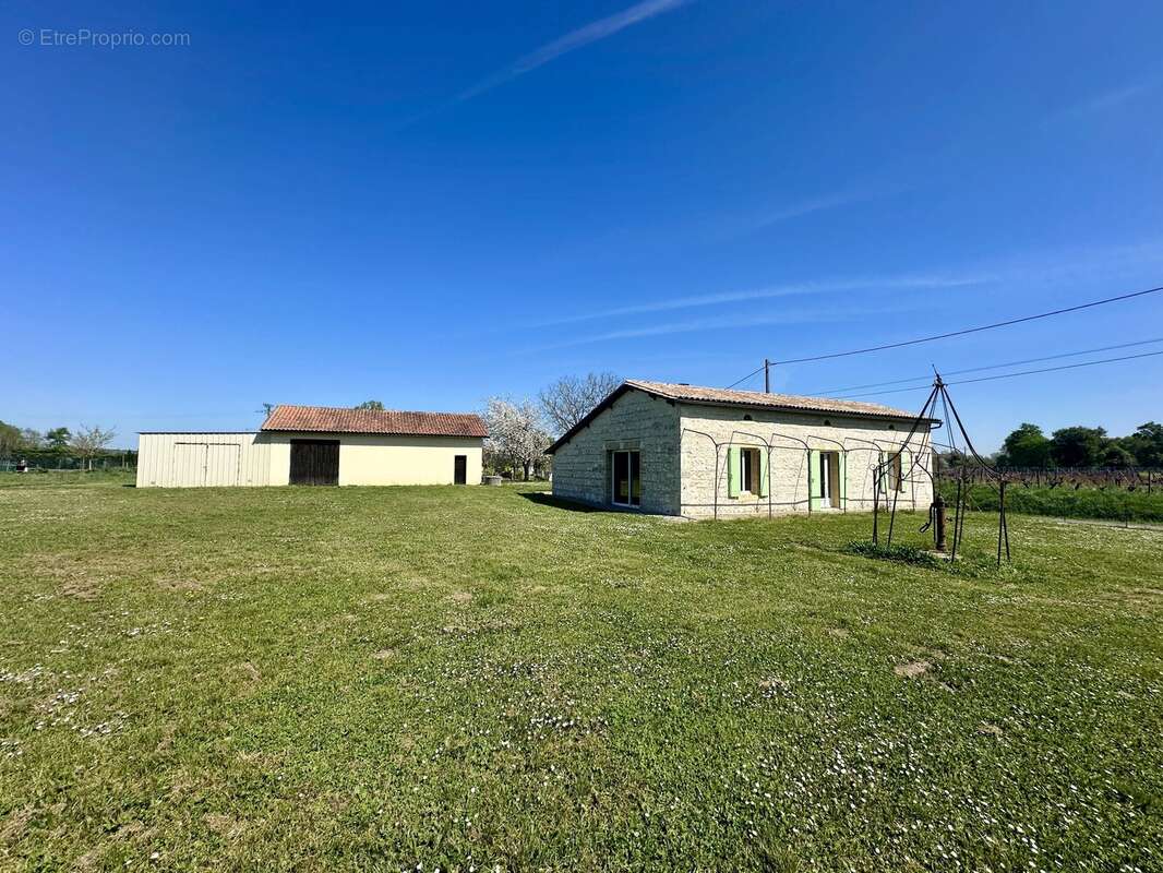 Appartement à GARDONNE