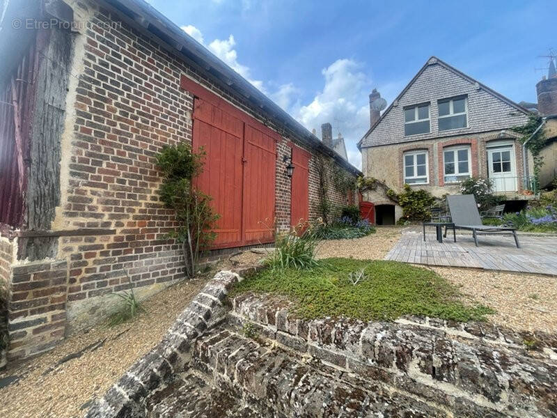 Maison à LA BAZOCHE-GOUET