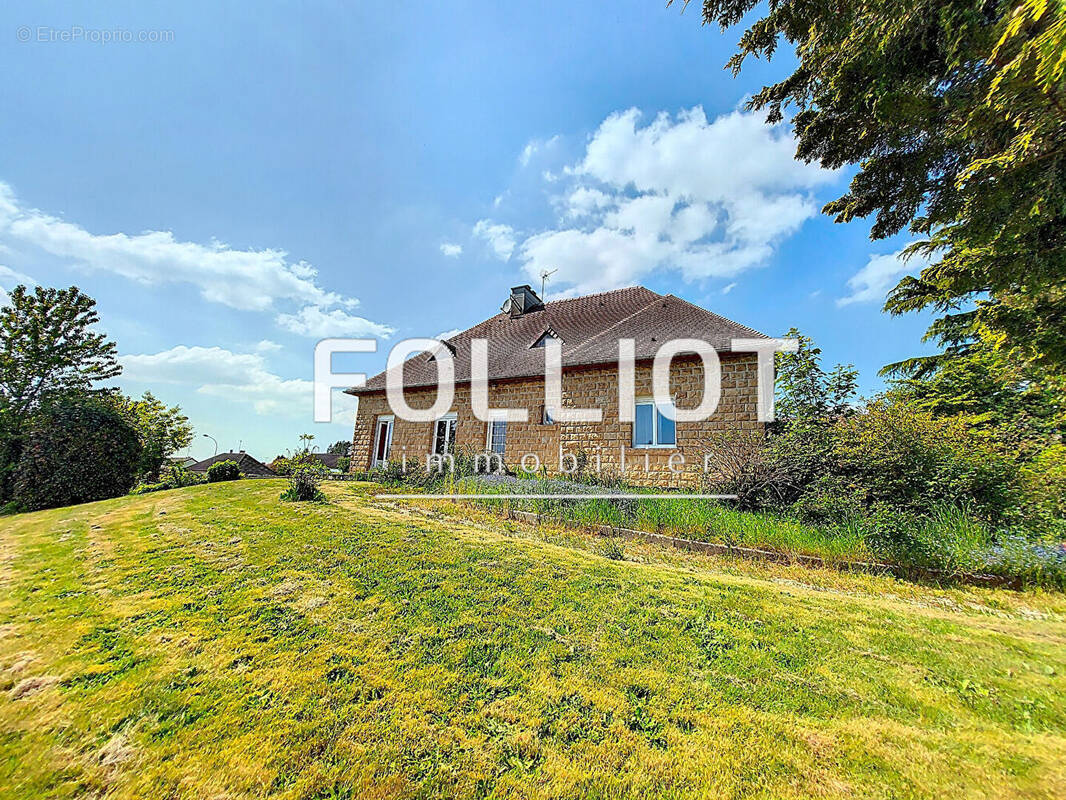 Maison à LA HAYE-PESNEL