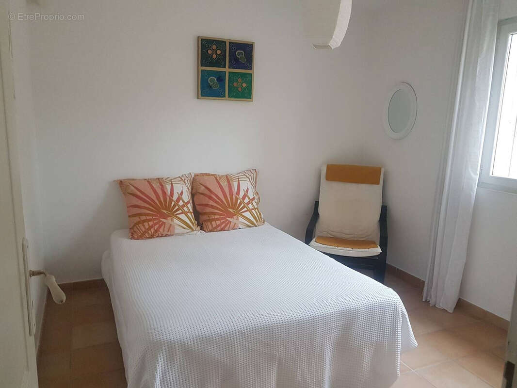 Maison à ROQUEBRUNE-SUR-ARGENS
