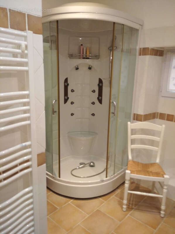 Appartement à PIERRELATTE