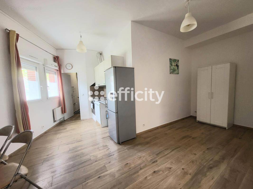 Appartement à STAINS