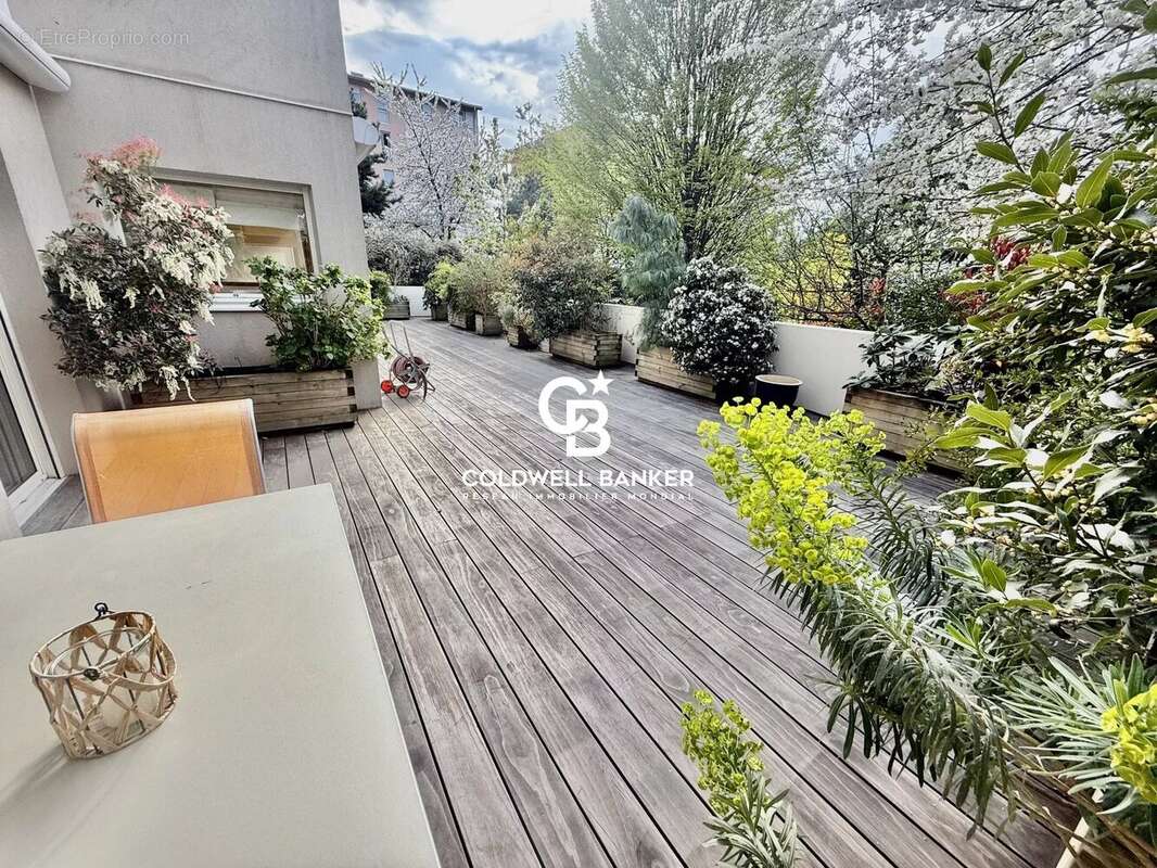 Appartement à SAINT-JULIEN-EN-GENEVOIS