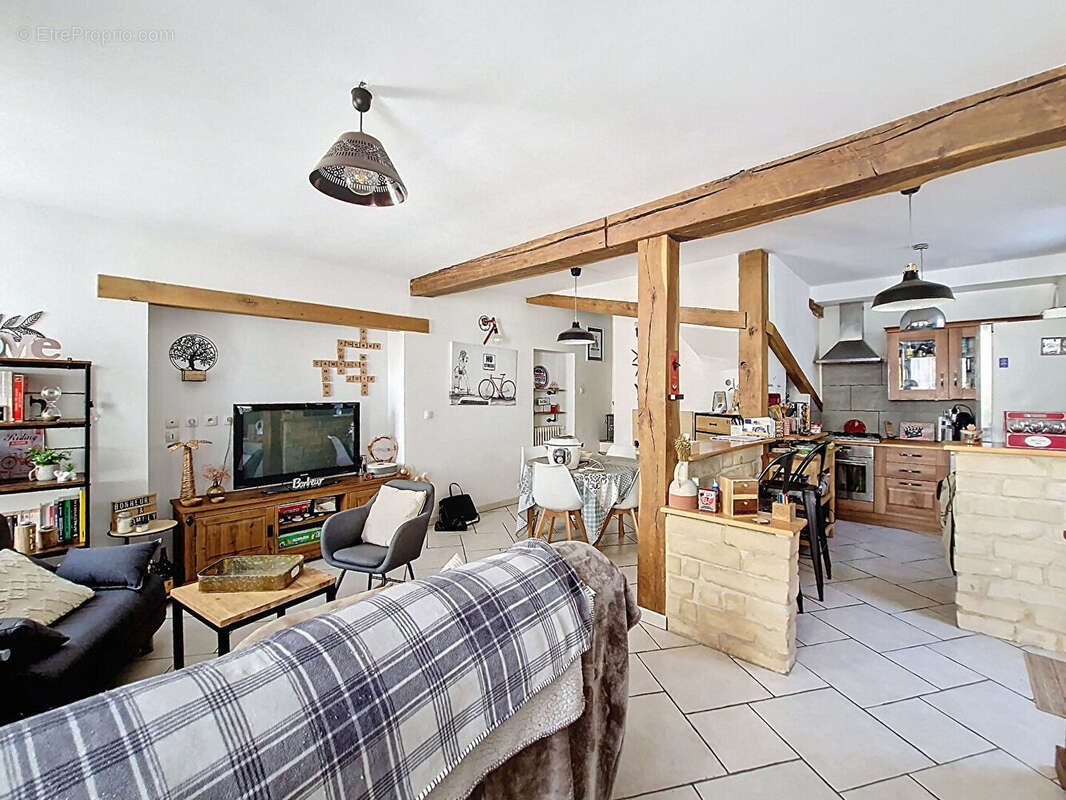 Maison à CHARS