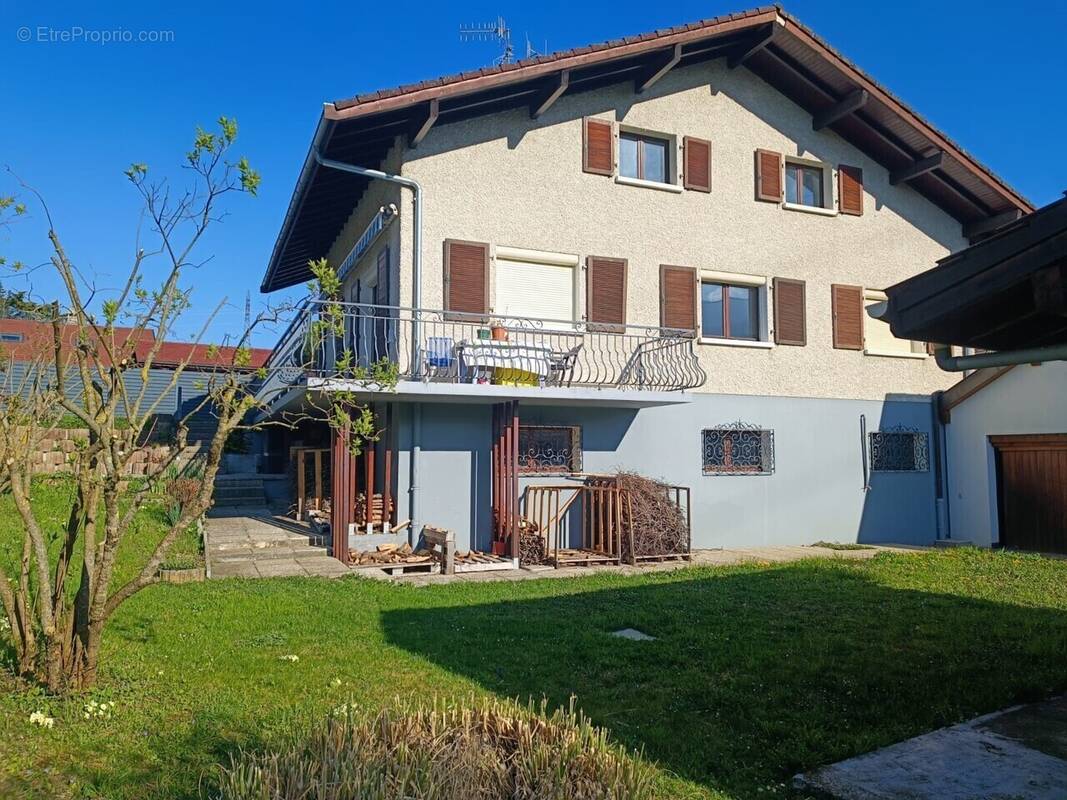 Maison à JUVIGNY