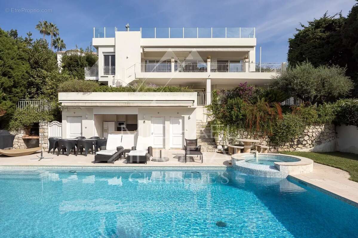 Maison à ANTIBES