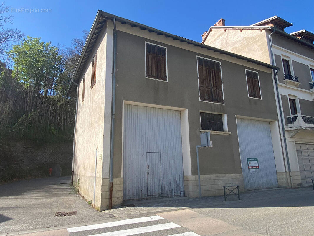 Appartement à SERRES