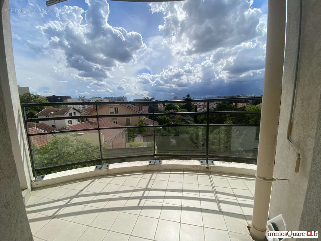 Appartement à LYON-8E