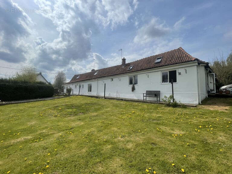 Maison à MOURIEZ