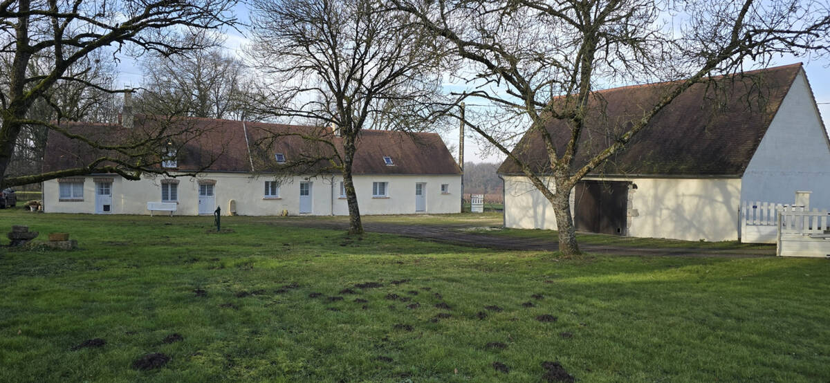 Maison à CONTRES