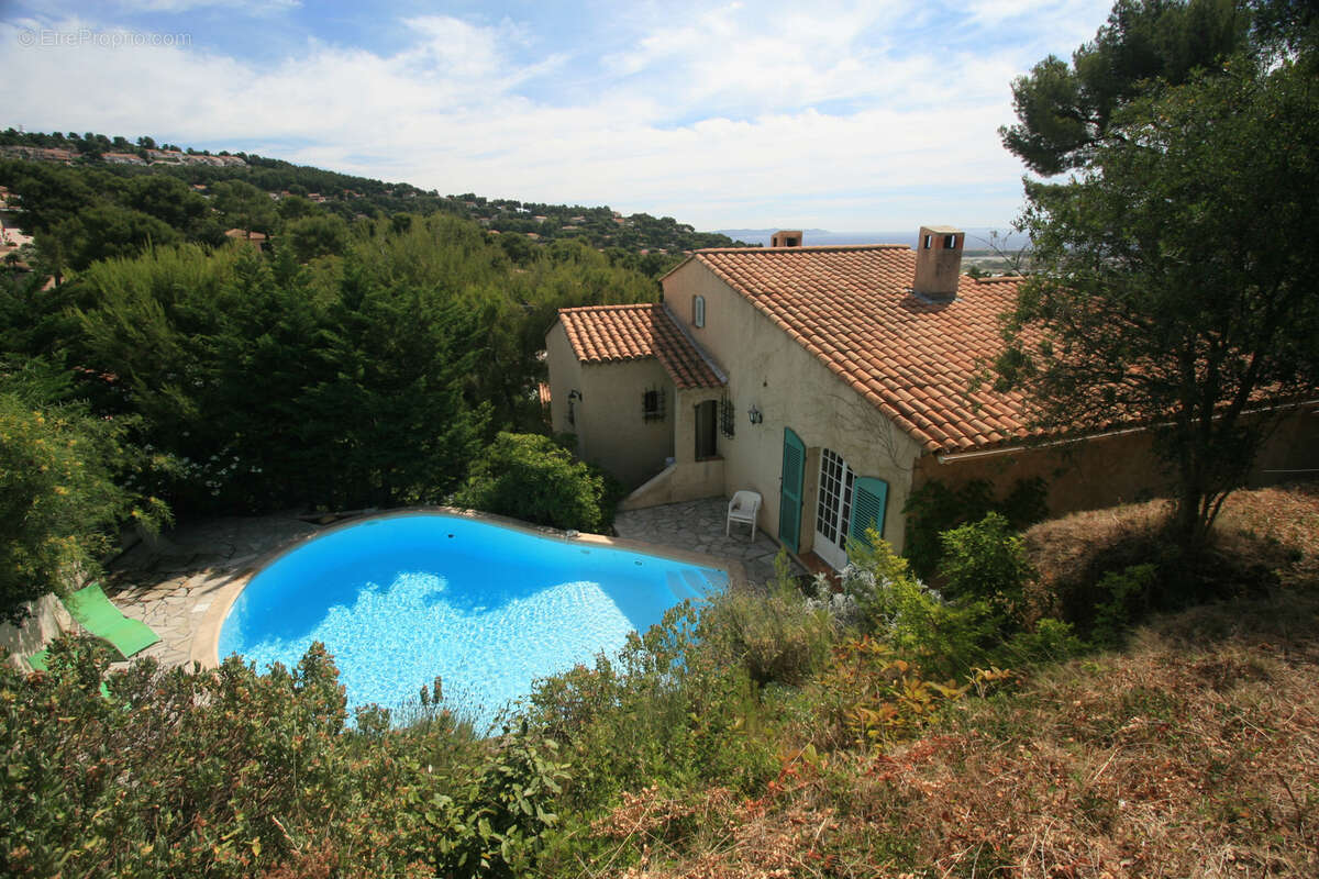 Maison à HYERES