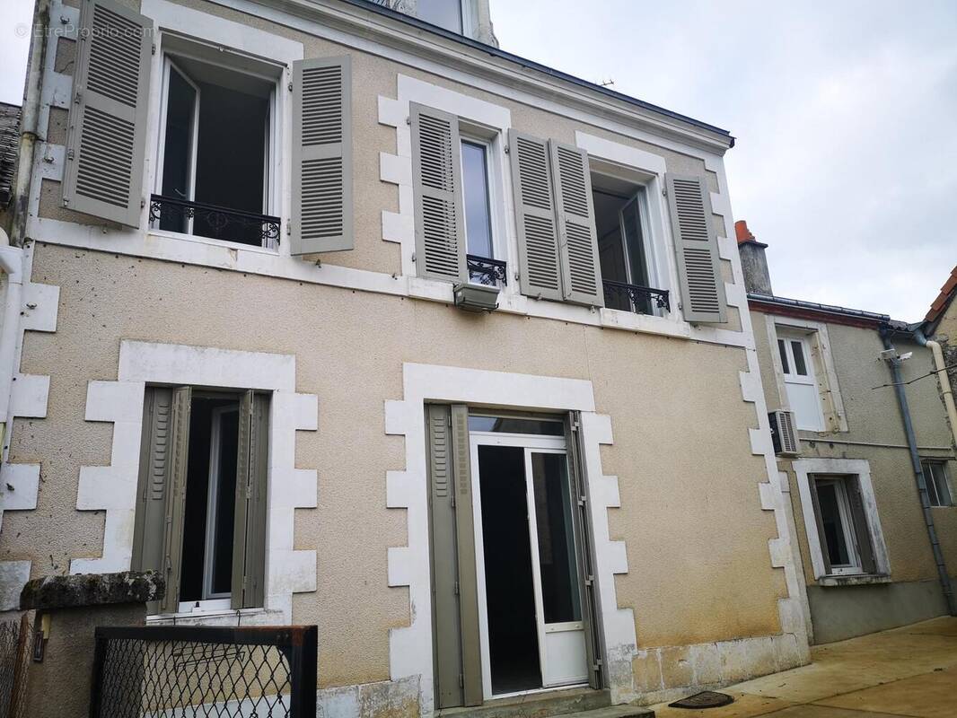 Photo 1 - Maison à CONCREMIERS