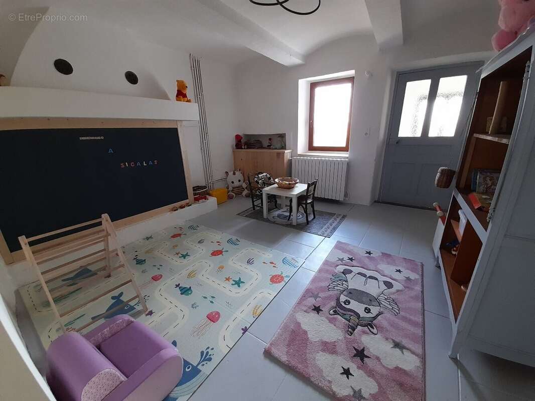 Maison à POMPIGNAN