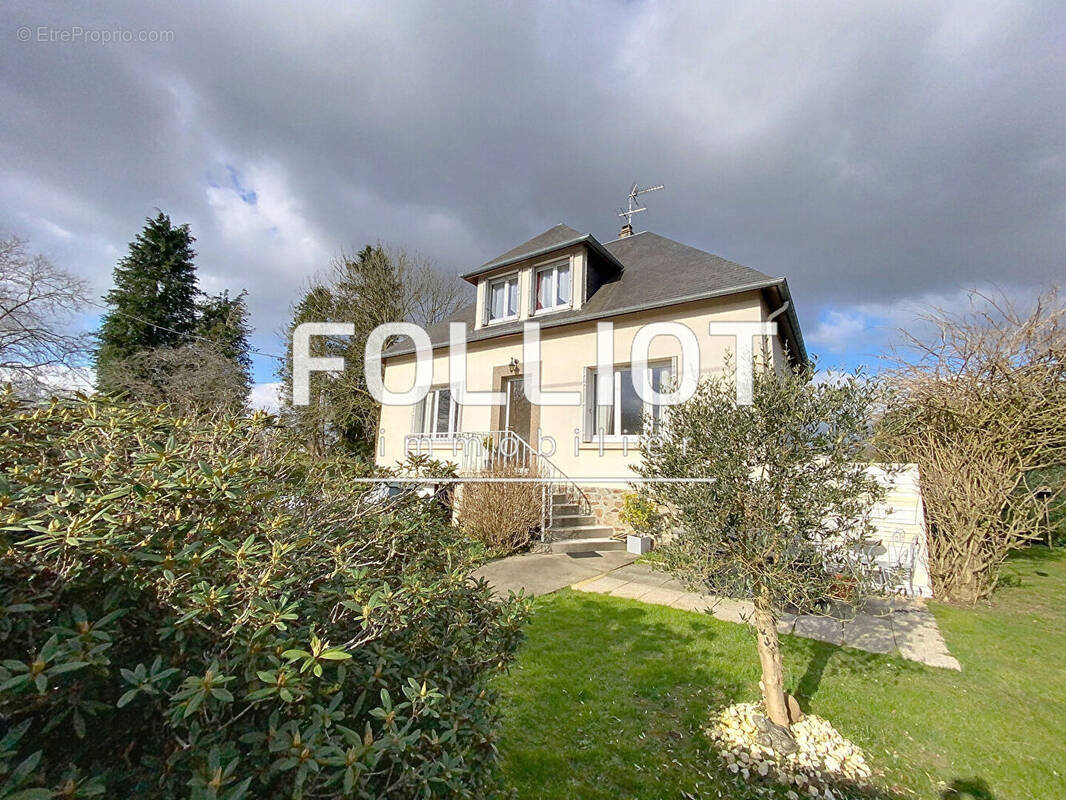 Maison à COUTANCES