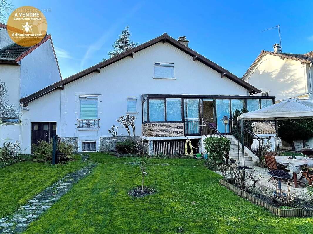 Maison à PIERREFITTE-SUR-SEINE