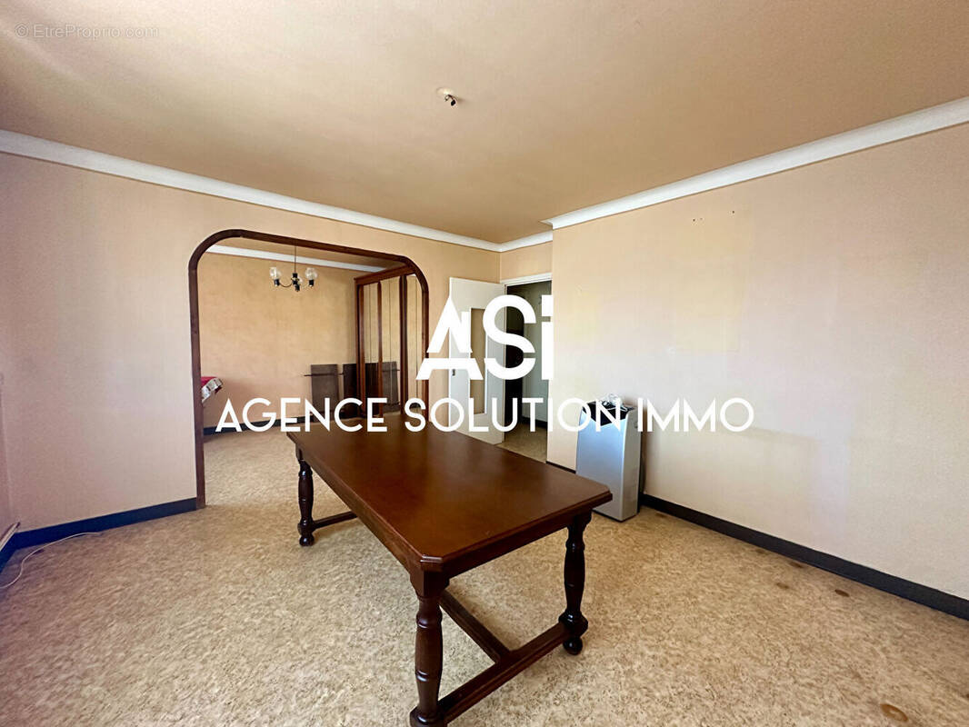 Appartement à VIVIERS