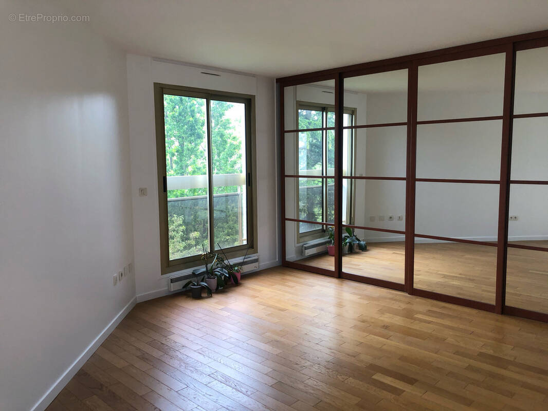 Appartement à PARIS-12E