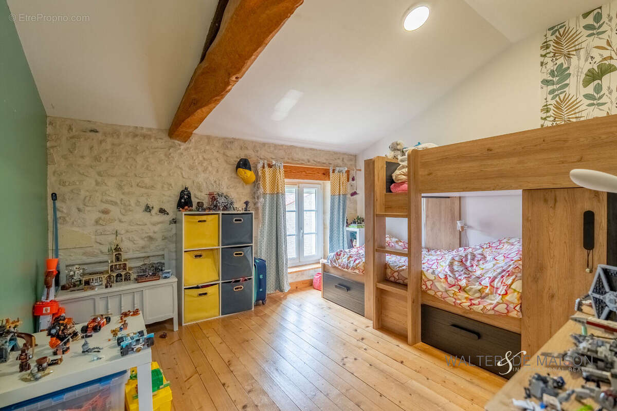 Maison à DOMPIERRE-SUR-CHARENTE