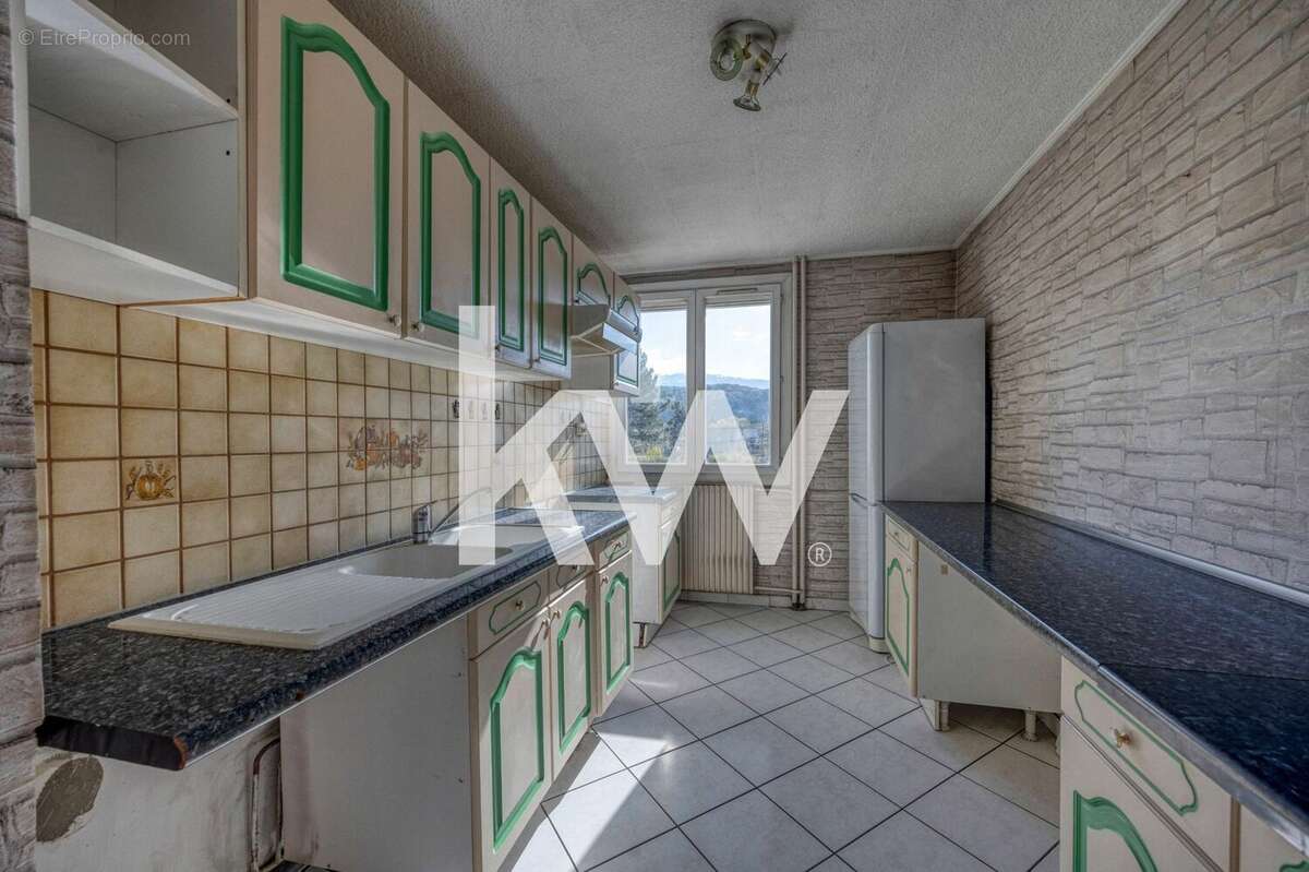 Appartement à LE PONT-DE-CLAIX