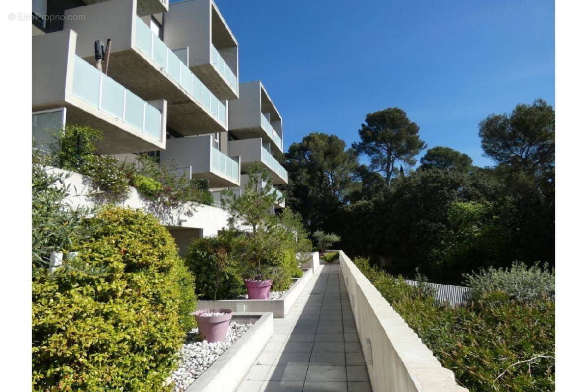Appartement à JUVIGNAC