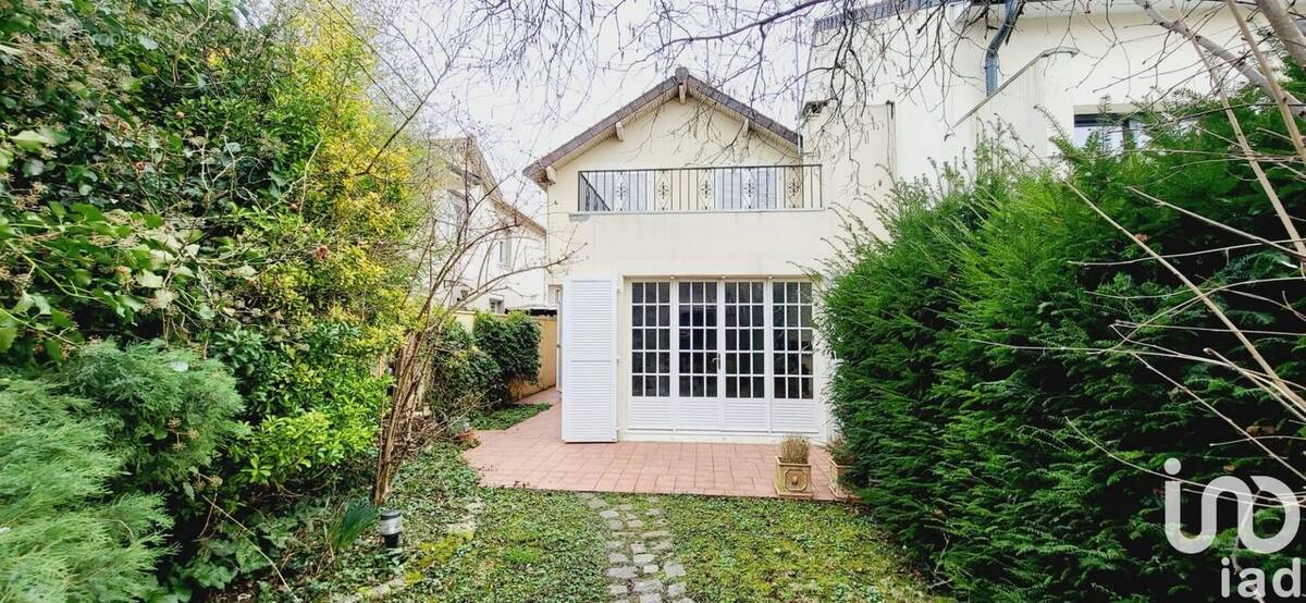 Photo 1 - Maison à LE BLANC-MESNIL