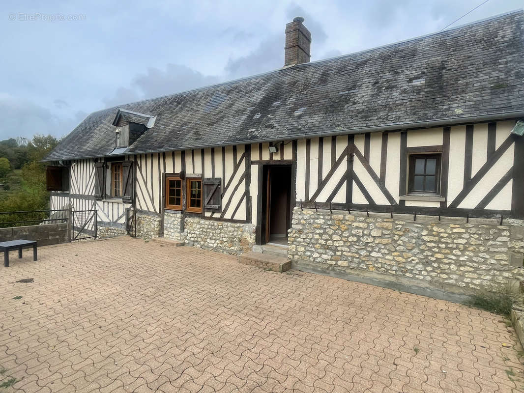Maison à VIMOUTIERS