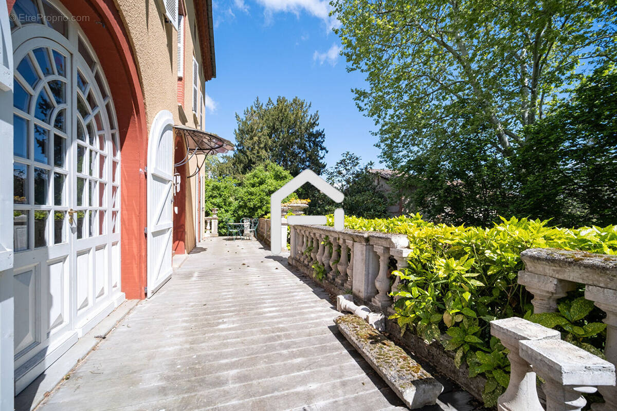 Maison à CAUJAC