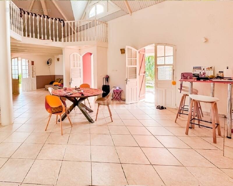 Maison à LE LAMENTIN