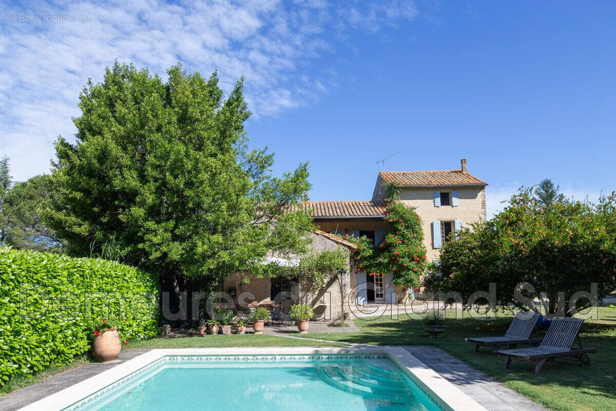 Maison à COURTHEZON