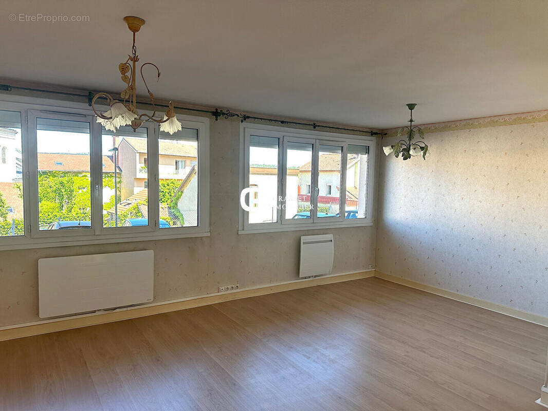 Appartement à OYONNAX
