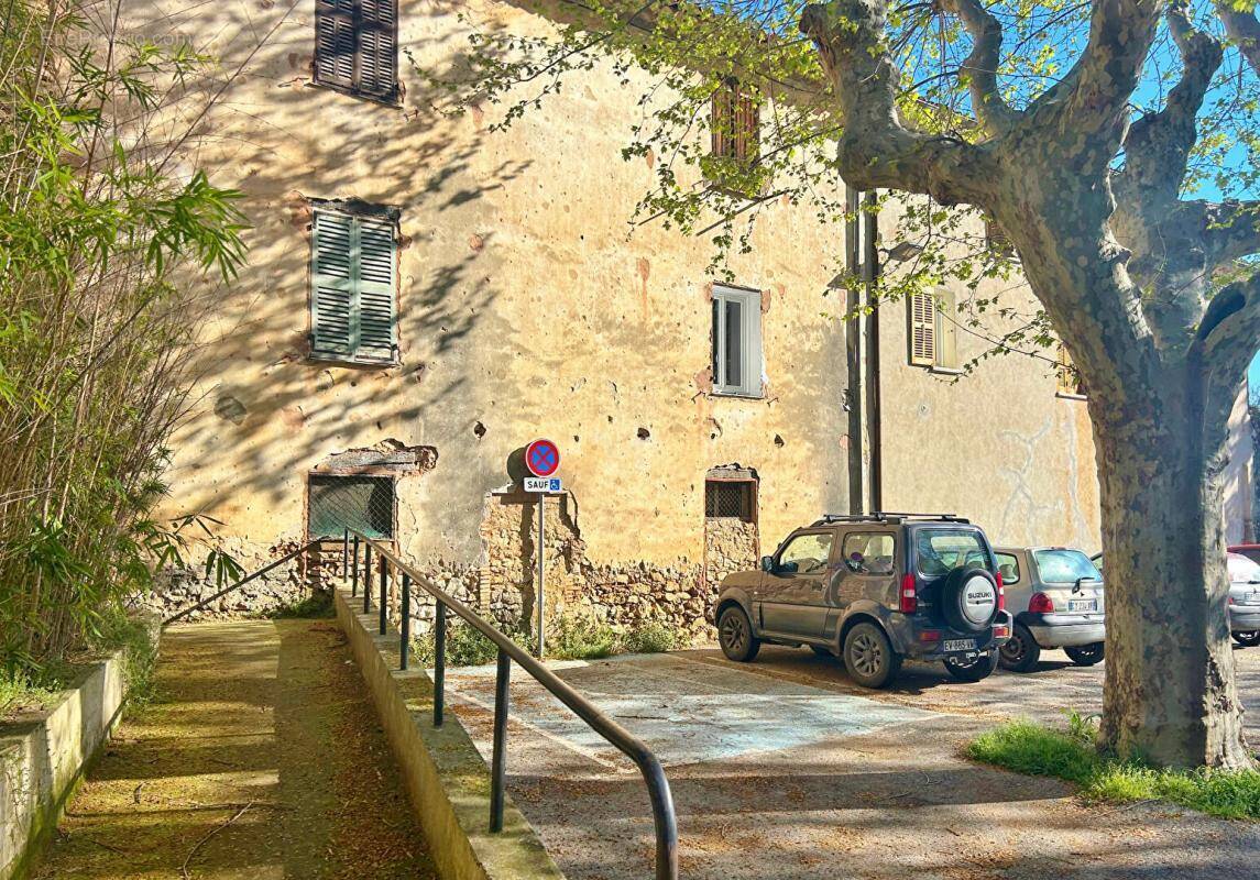 Appartement à CABASSE